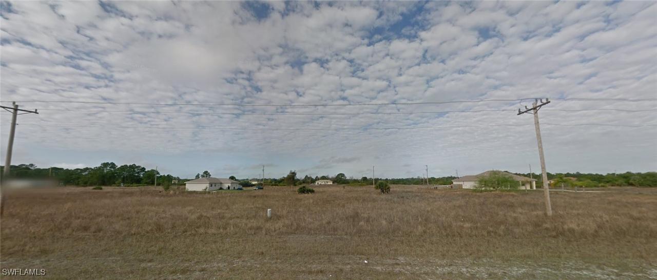 914 Columbus Blvd., Lehigh Acres, FL 33974