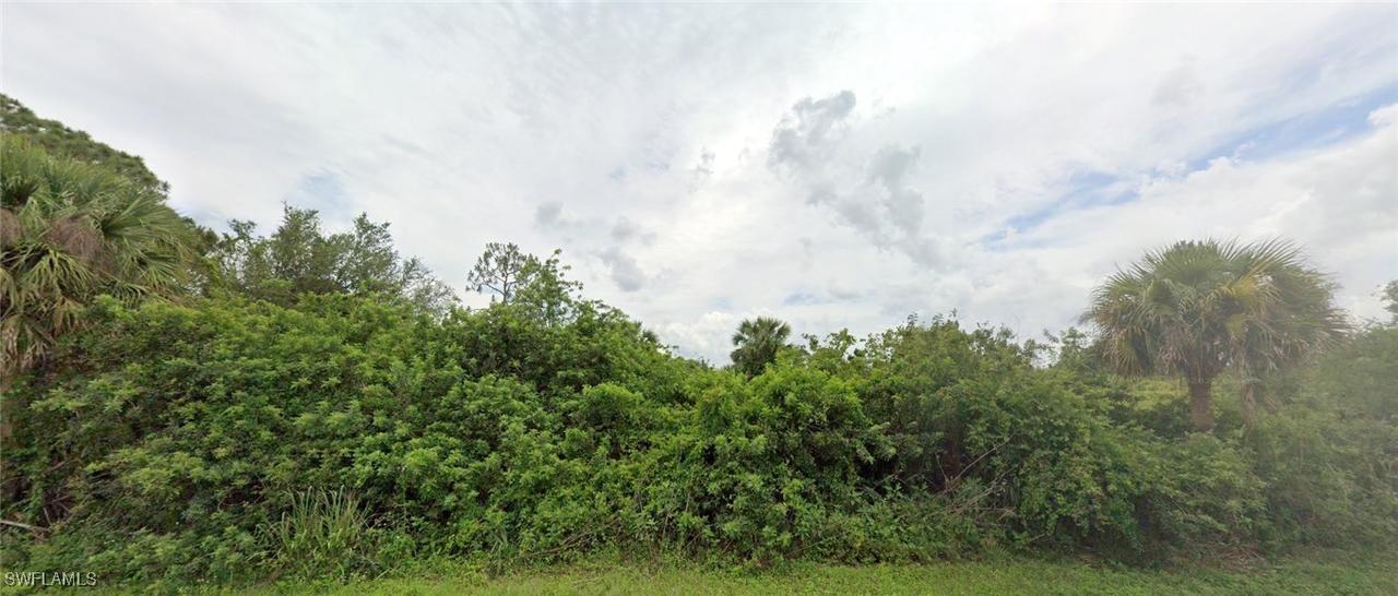 1232 Amherst St., Lehigh Acres, FL 33974