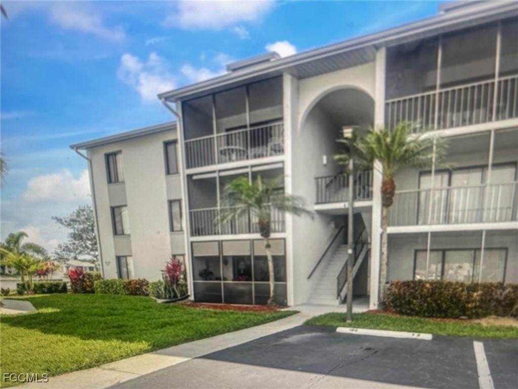 4701 Lakeside Club Blvd. #18, Fort Myers, FL 33905