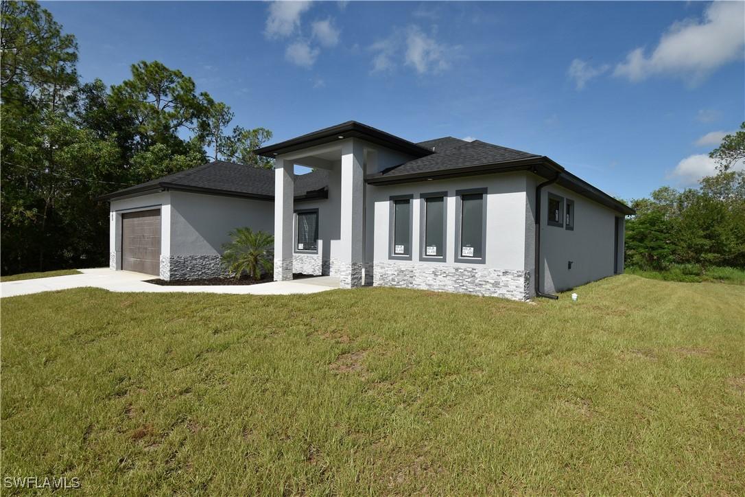 103 Scott Ave., Lehigh Acres, FL 33936