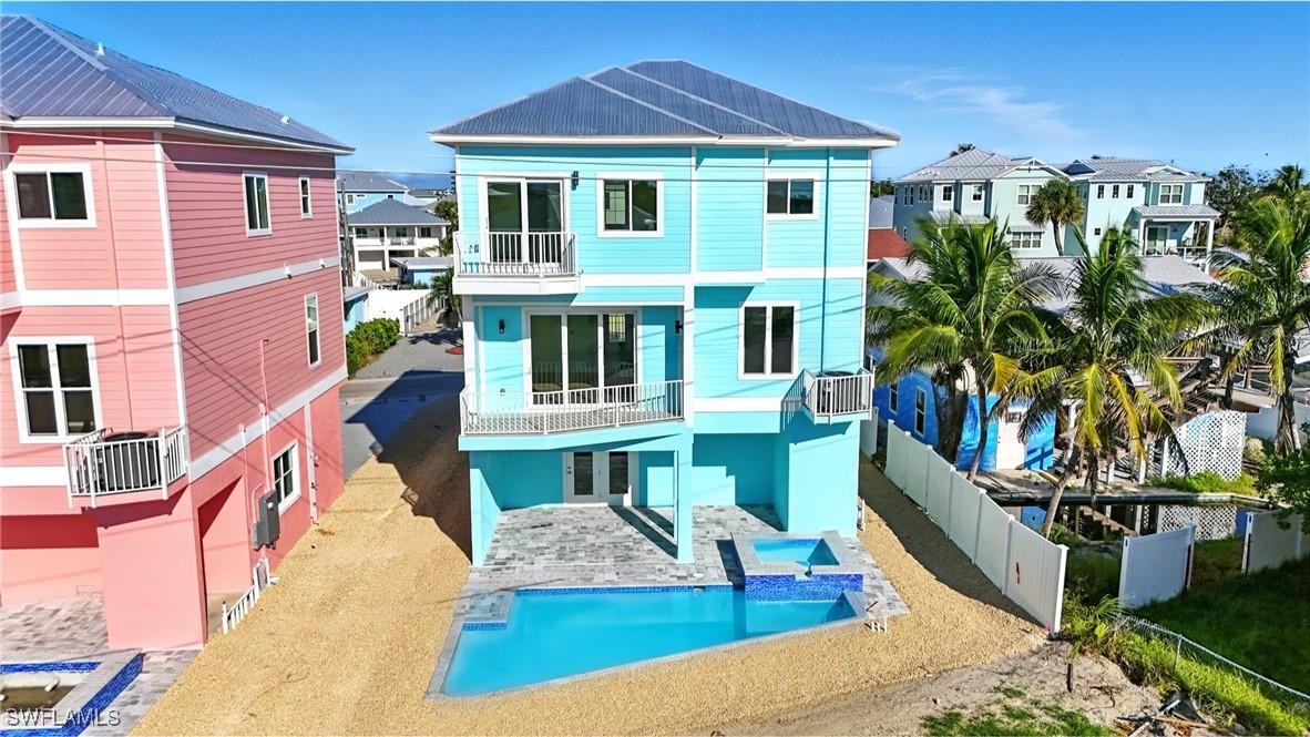 134 Fairweather Ln., Fort Myers Beach, FL 33931