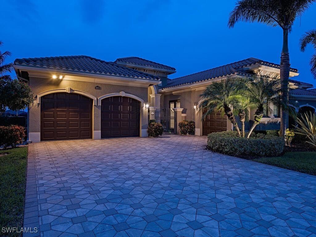 2975 Cinnamon Bay Cir., Naples, FL 34119