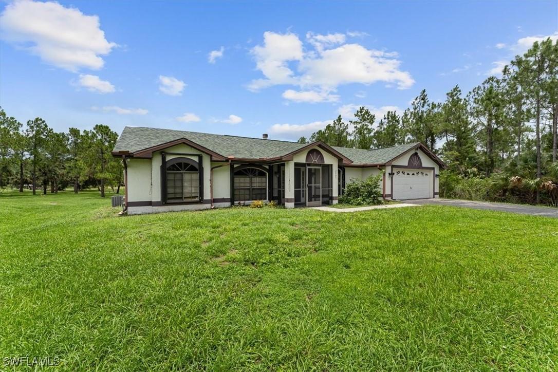 2905 10th Ave., Naples, FL 34117