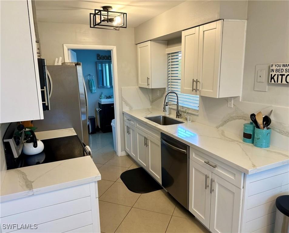 744 96th Ave., Naples, FL 34108