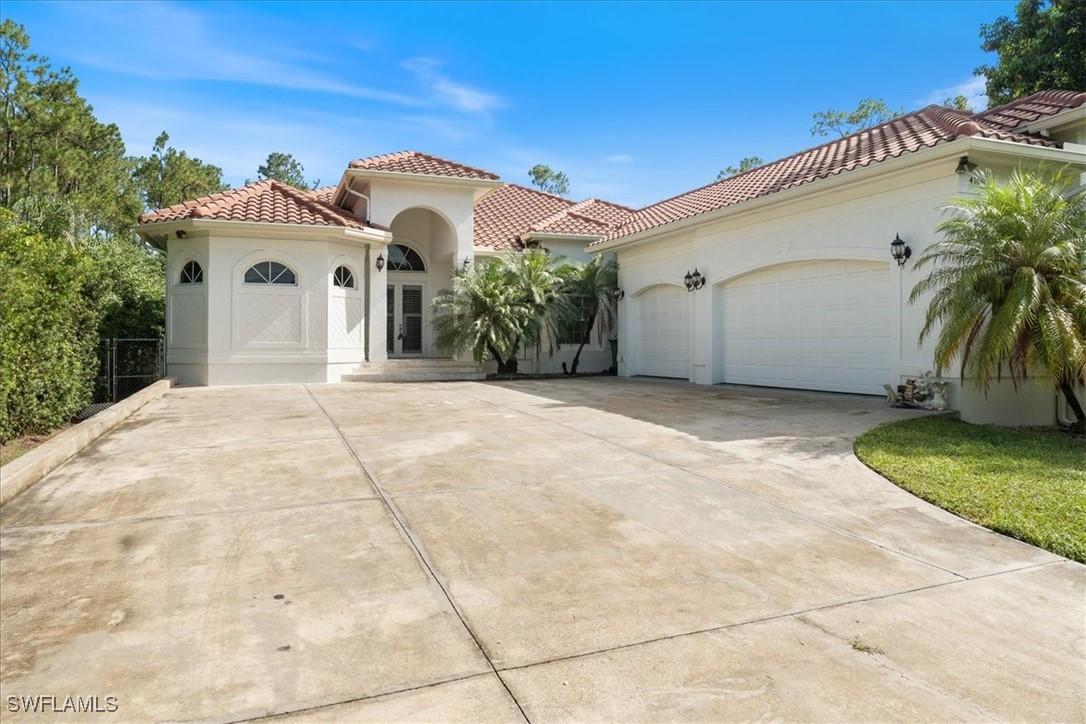 4108 Pine Ridge Rd., Naples, FL 34119