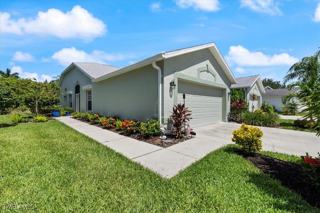 5485 Whitten Dr., Naples, FL 34104