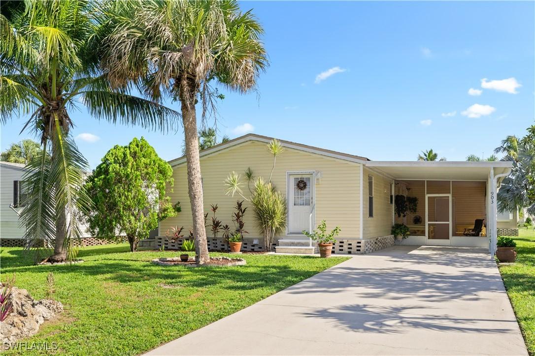 903 Manatee Rd., Naples, FL 34114