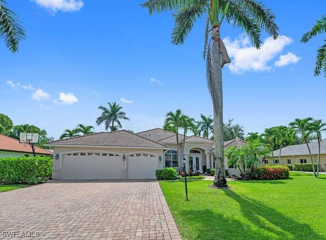 2075 Imperial Cir., Naples, FL 34110