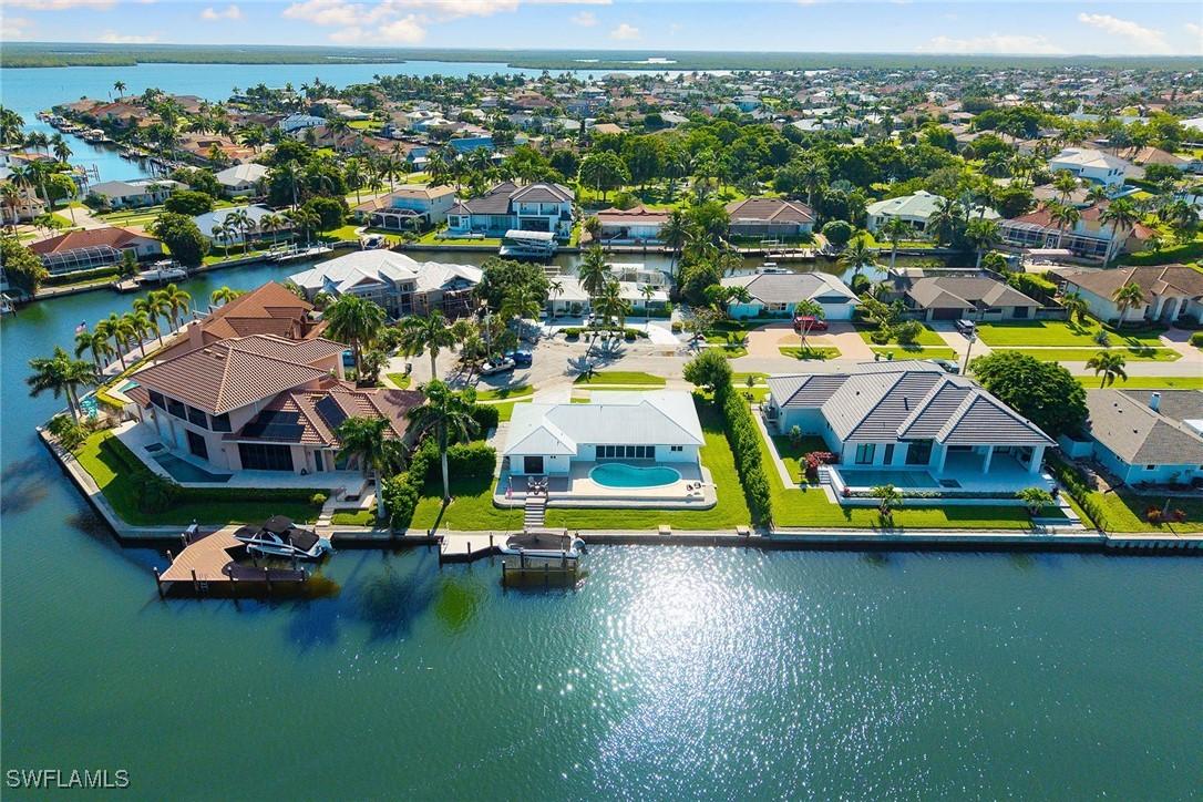 380 Rookery Ct., Marco Island, FL 34145