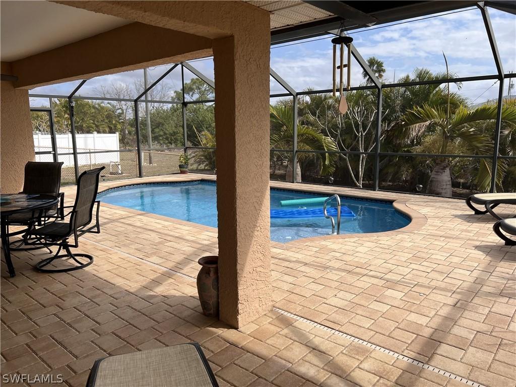 425 NW 20th Pl., Cape Coral, FL 33993