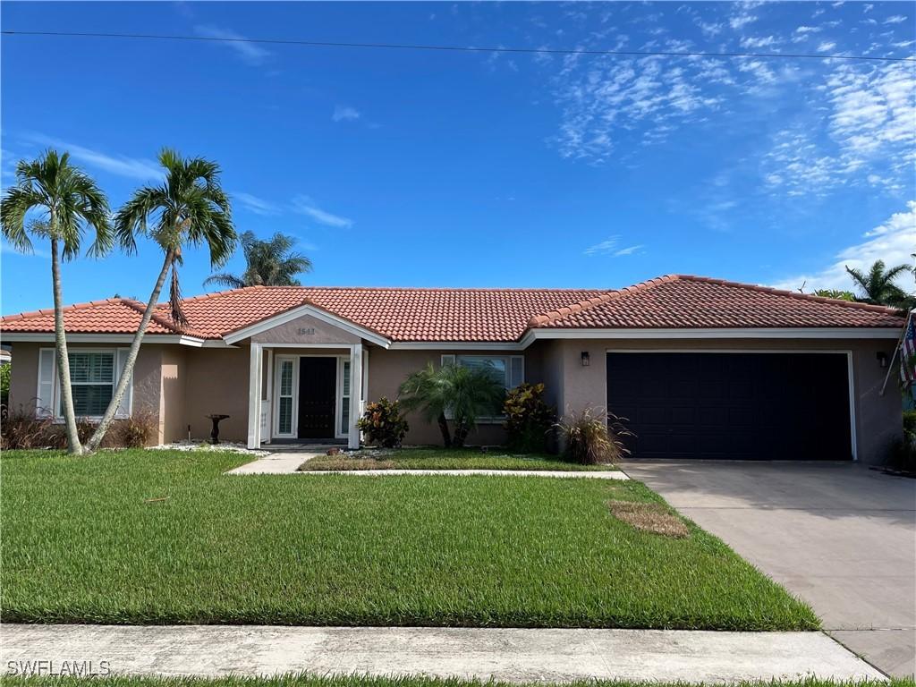 1541 Honeysuckle Ave., Marco Island, FL 34145
