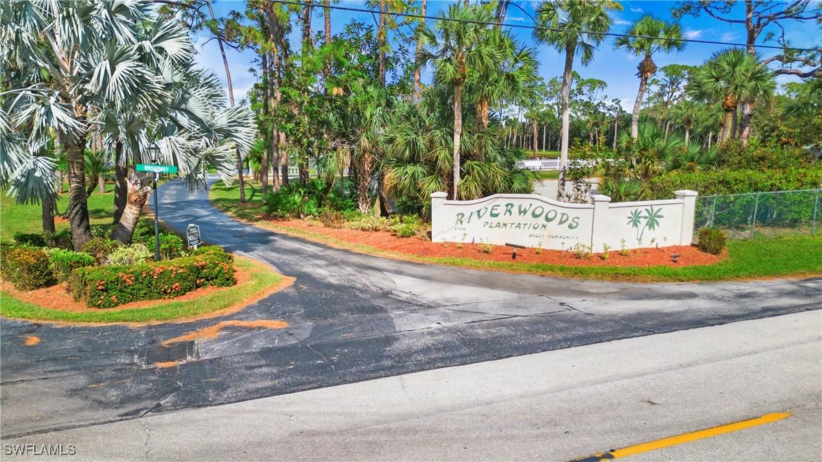 4550 Split Log Ln., Estero, FL 33928