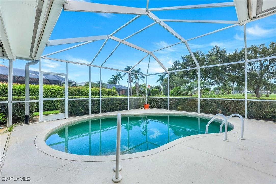 211 Pine Valley Cir., Naples, FL 34113