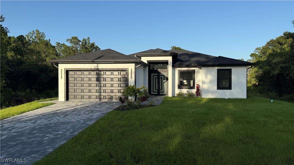 219 Malden Ave., Lehigh Acres, FL 33974