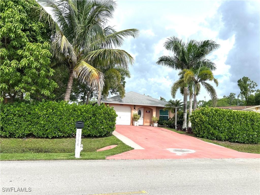 5364 Texas Ave., Naples, FL 34113