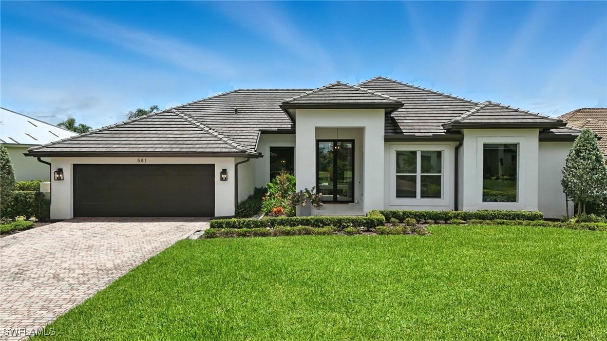 581 Wedgewood Way, Naples, FL 34119