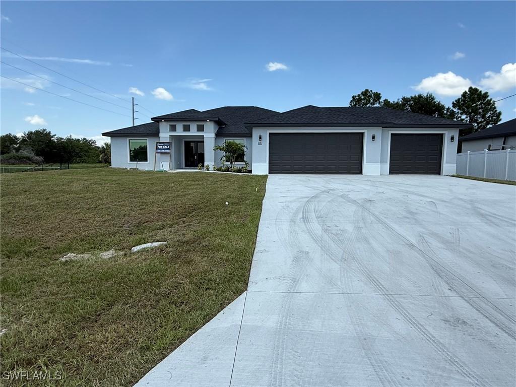 101 Sara Ave., Lehigh Acres, FL 33971