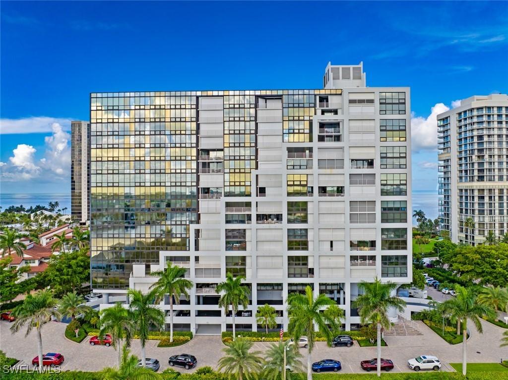4751 Gulf Shore Blvd. #1406, Naples, FL 34103