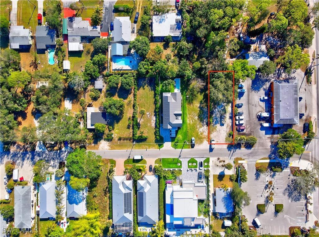 2960 Coco Ave., Naples, FL 34112