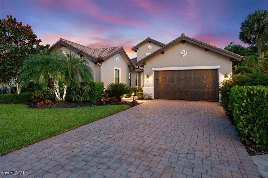12402 Lockford Ln., Naples, FL 34120