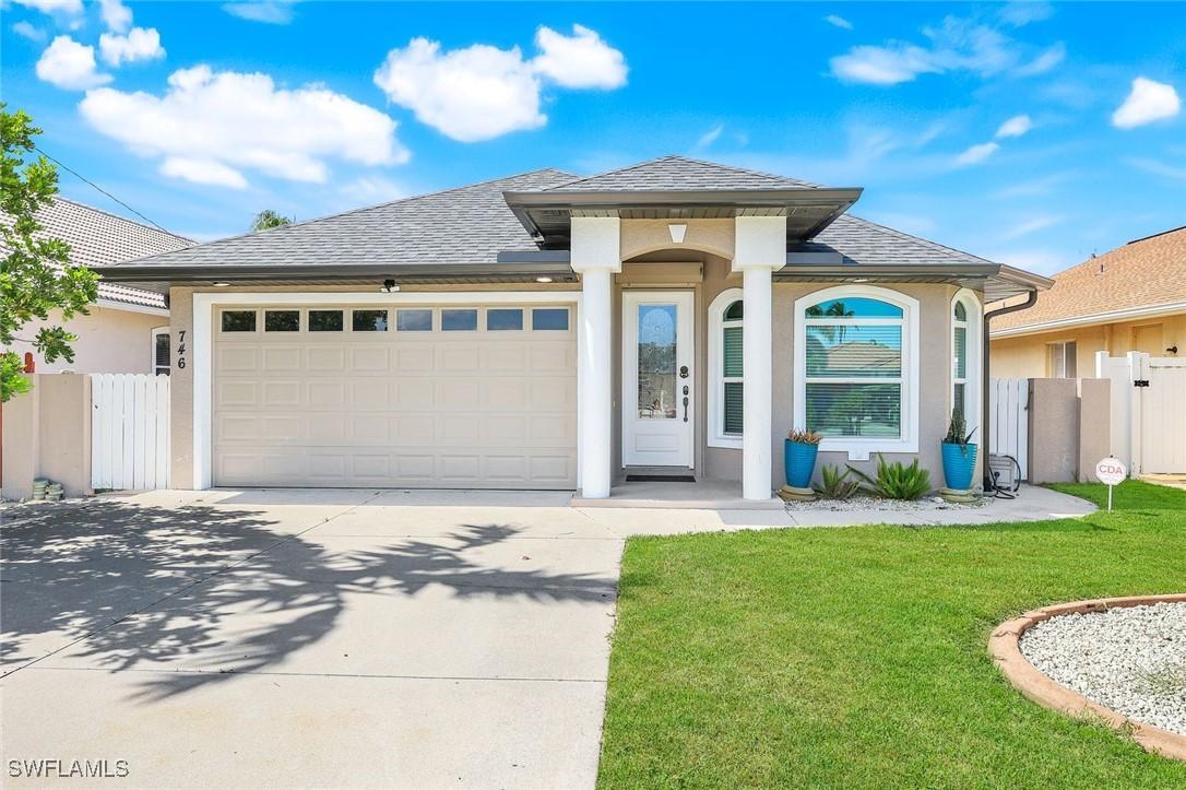 746 101st Ave., Naples, FL 34108