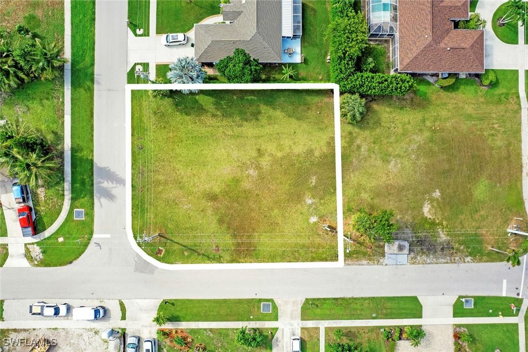 276 Tahiti Rd., Marco Island, FL 34145