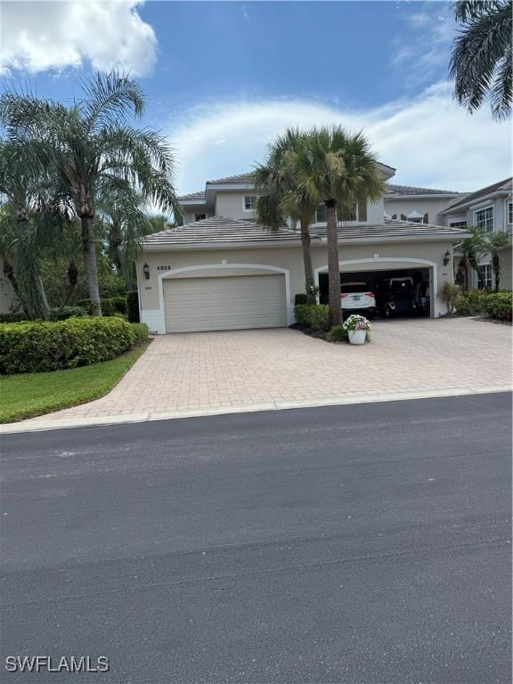 4959 Shaker Heights Ct Ct. #201, Naples, FL 34112