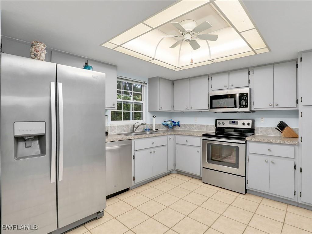 208 Aviation Pkwy., Cape Coral, FL 33904