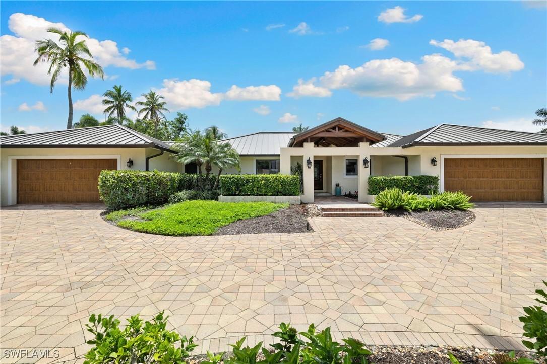 230 Champney Bay Ct., Naples, FL 34102