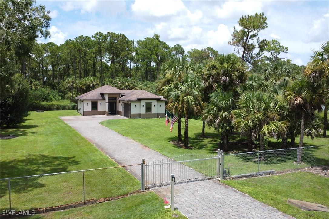 3735 32nd Ave., Naples, FL 34117