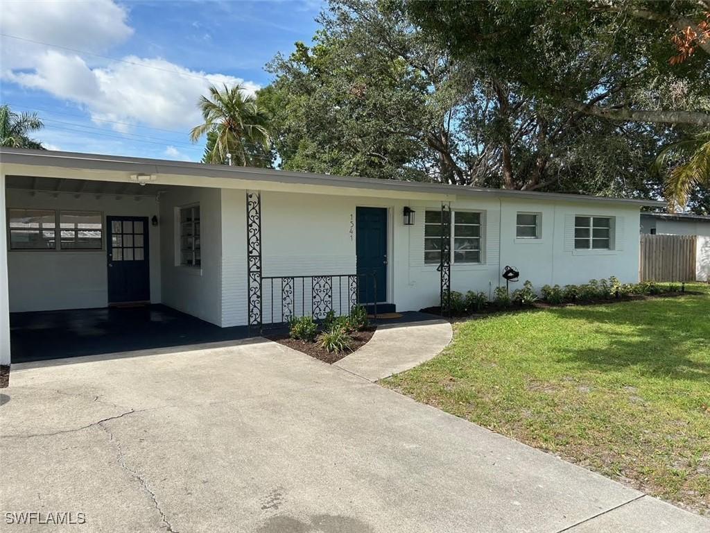1541 Grace Ave., Fort Myers, FL 33901