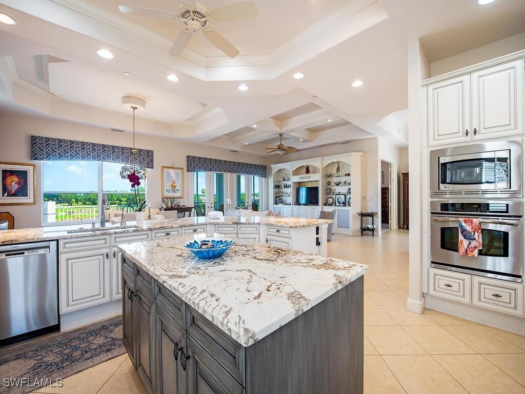 530 Avellino Isles Cir. #7-301, Naples, FL 34119