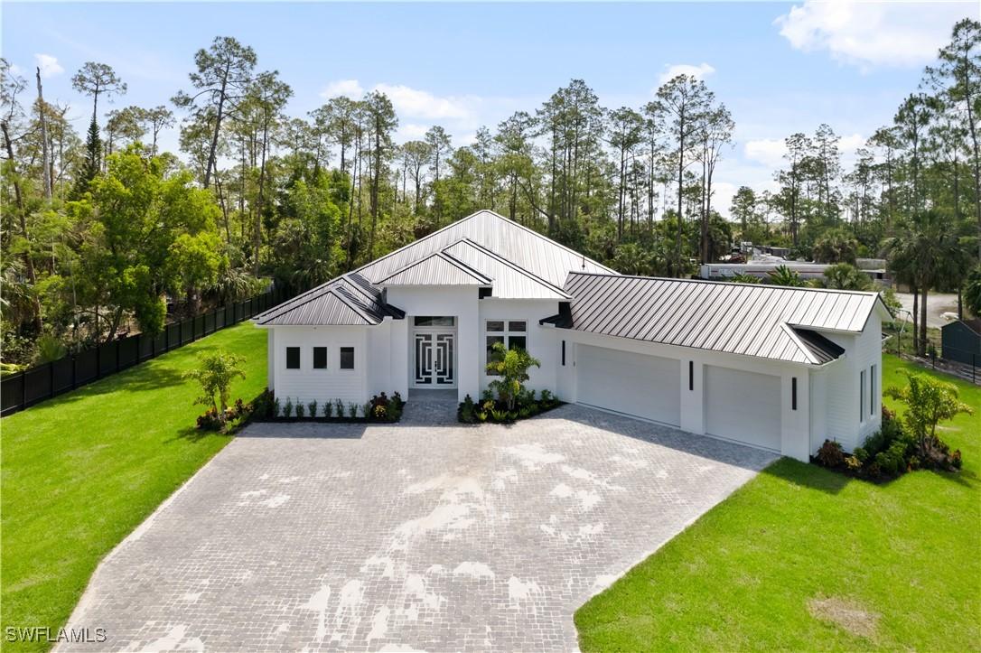 2144 17th St., Naples, FL 34117