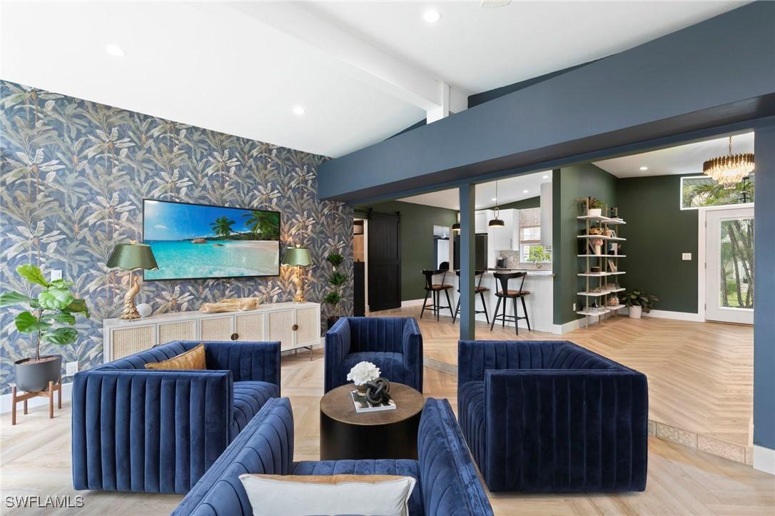 2060 Estey Ave., Naples, FL 34104