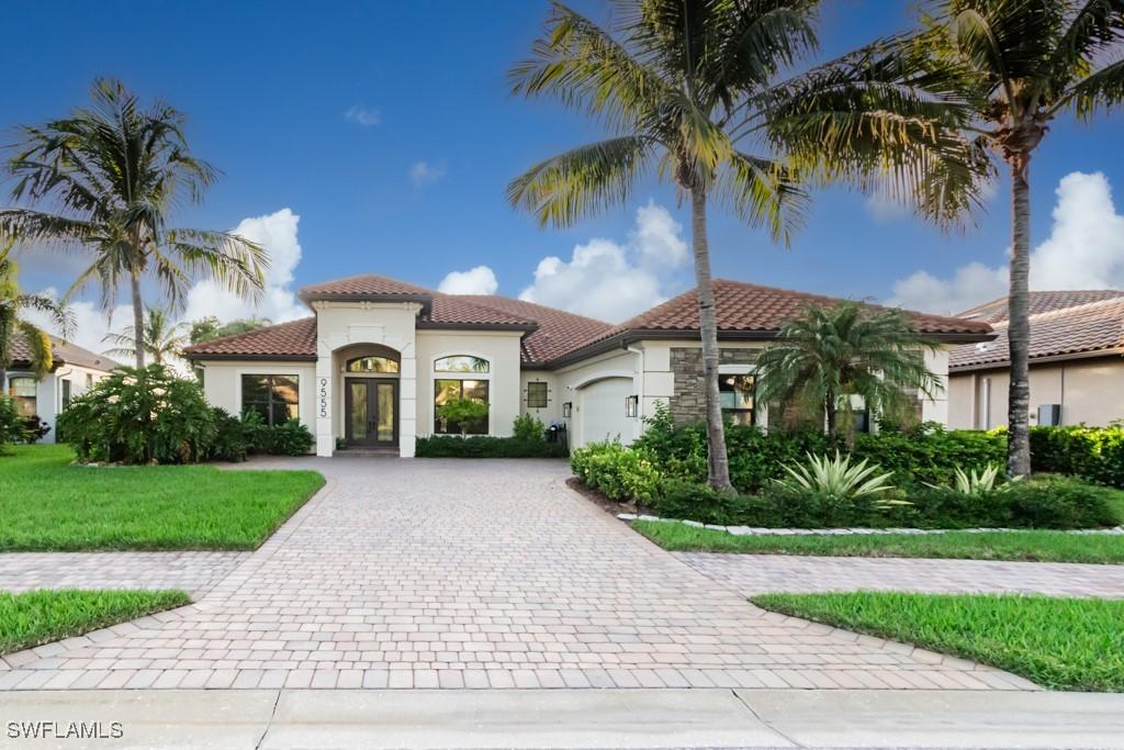 9555 Firenze Cir., Naples, FL 34113