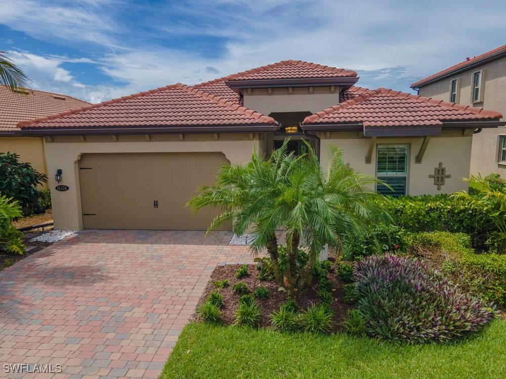 16374 Barclay Ct., Naples, FL 34110