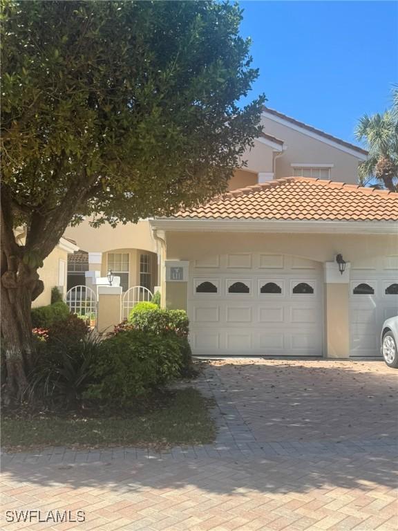 8355 Excalibur Cir. #L11, Naples, FL 34108