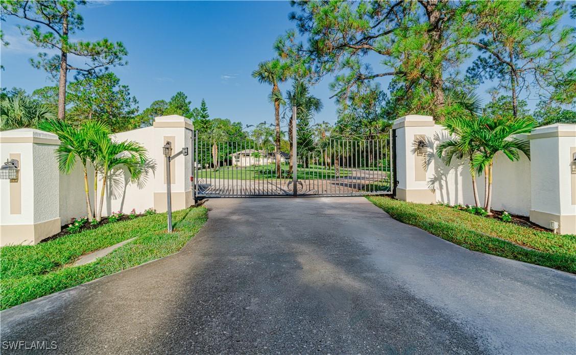 131 25th St., Naples, FL 34117