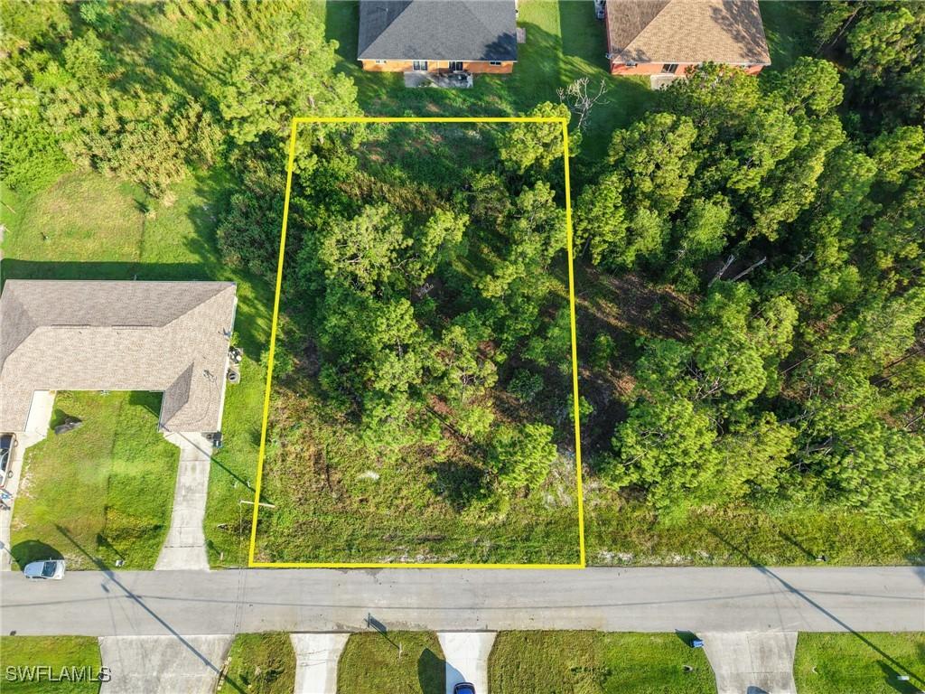 2430 Lola Ave., Lehigh Acres, FL 33973