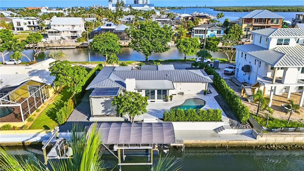 5 Glenview Manor Dr., Fort Myers Beach, FL 33931