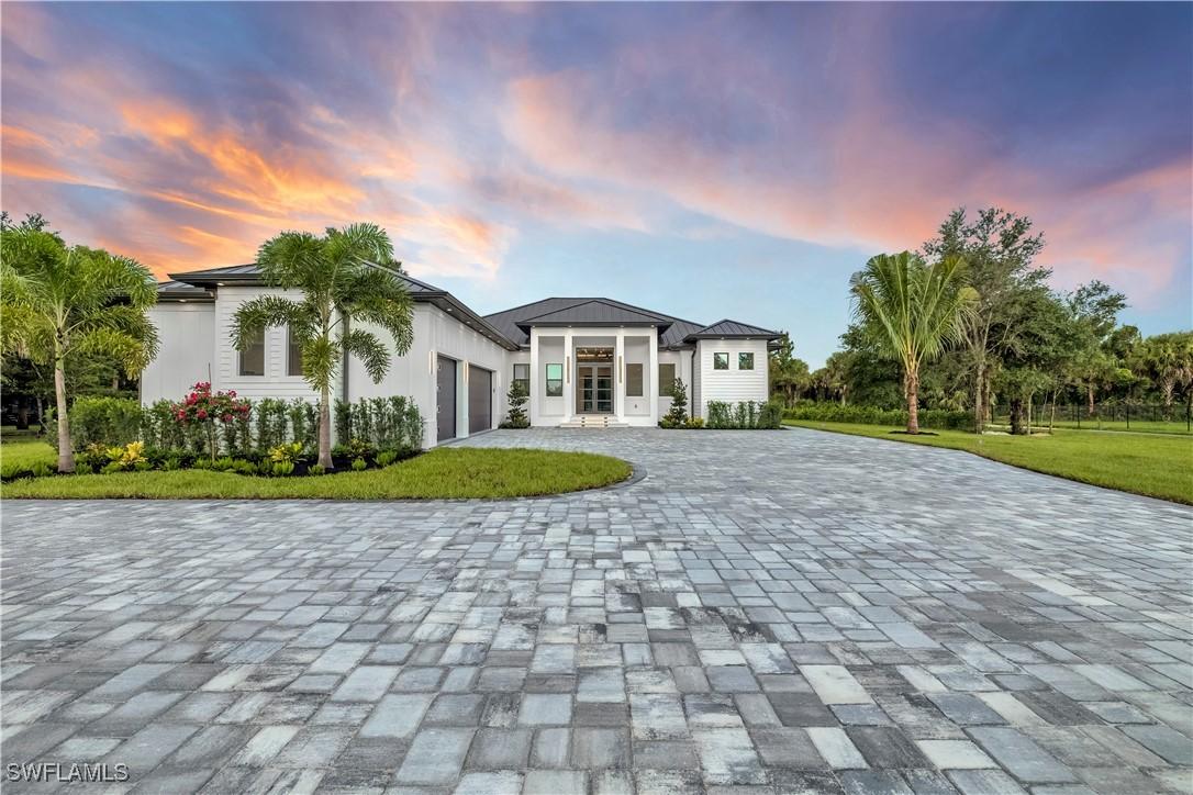 966 15th St Sw, Naples, FL 34117