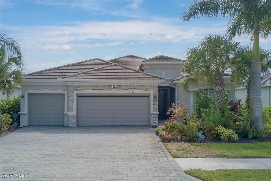 2386 Orchard St., Naples, FL 34120