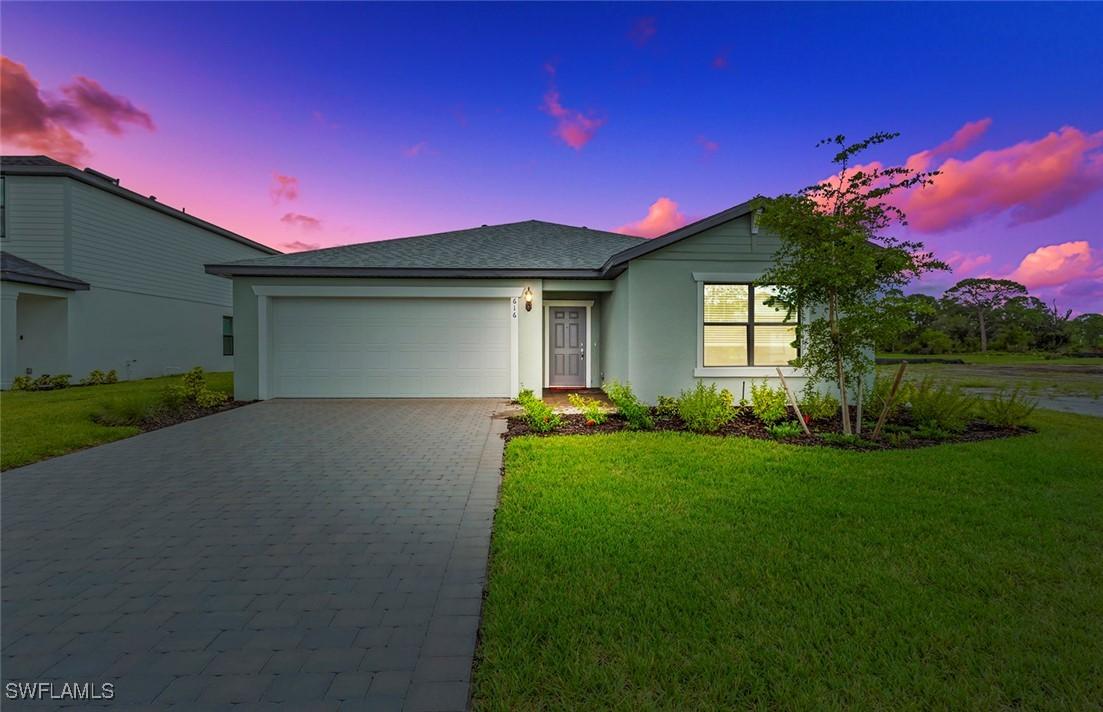 616 Lakeside Oasis Ave., Lehigh Acres, FL 33936
