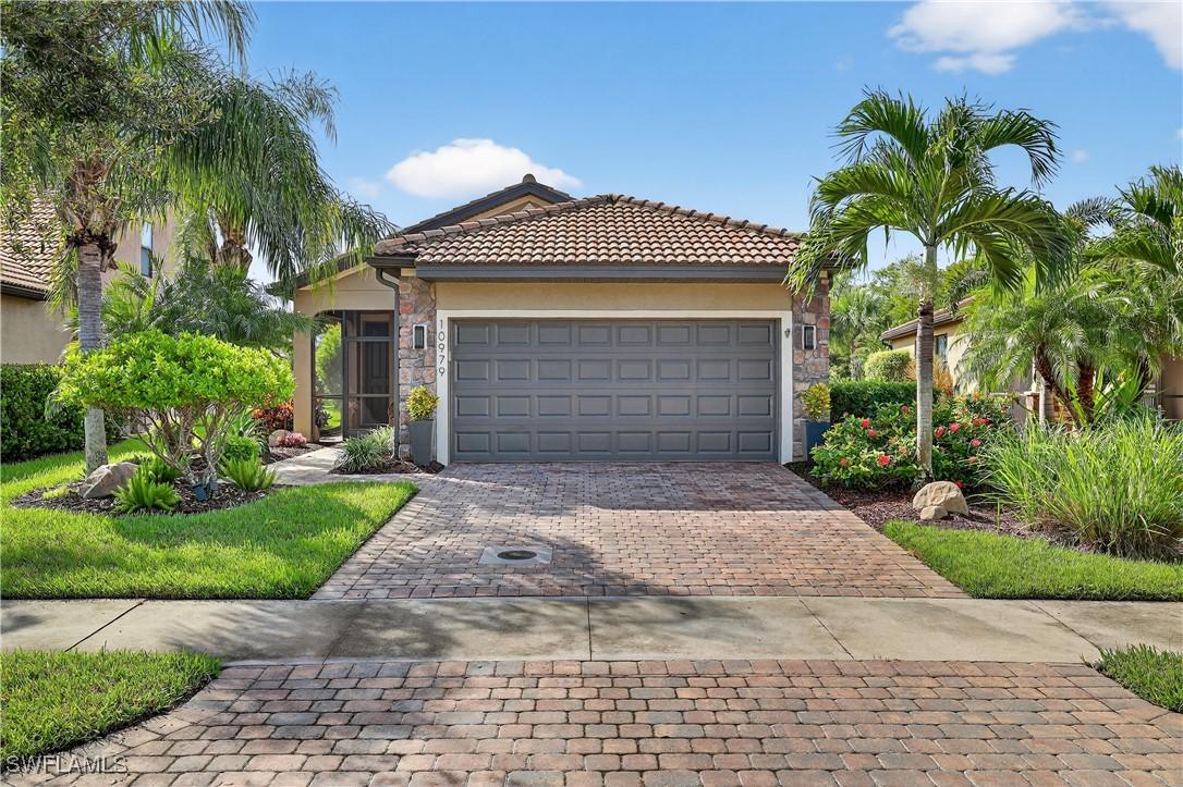 10979 Glenhurst St., Fort Myers, FL 33913