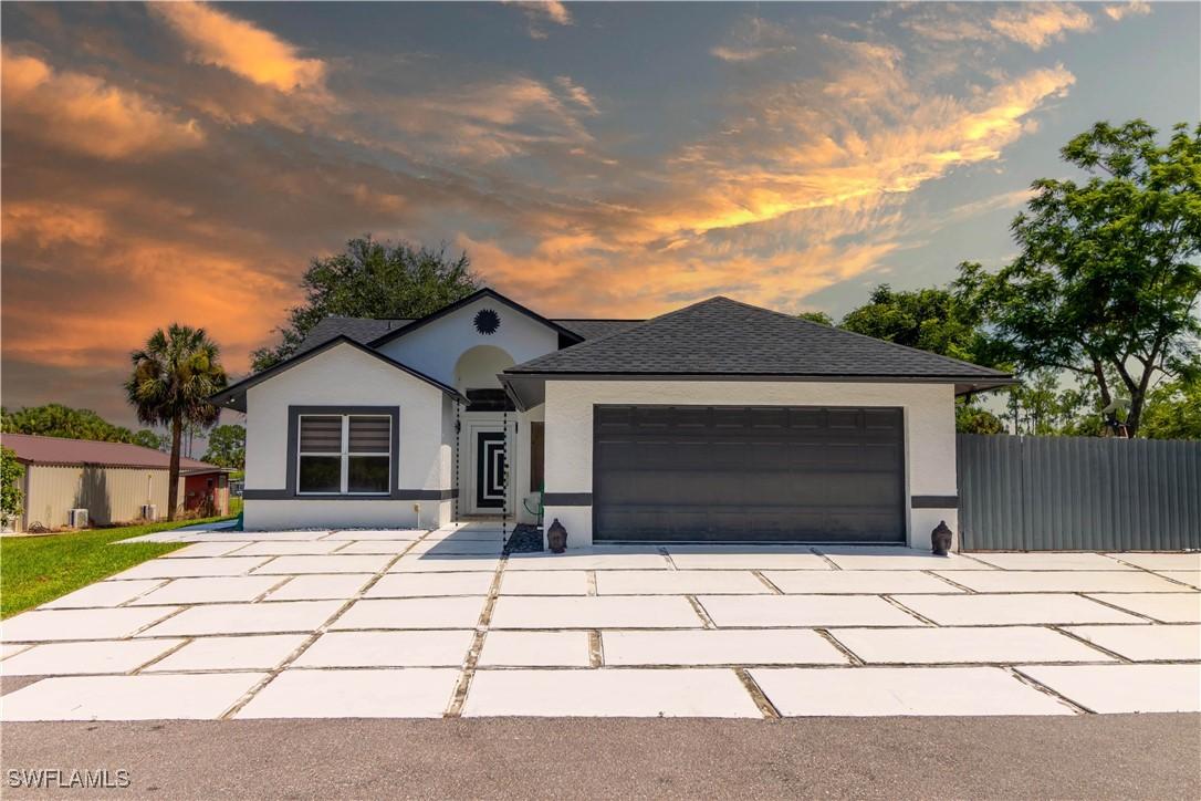 2727 40th Ave., Naples, FL 34117