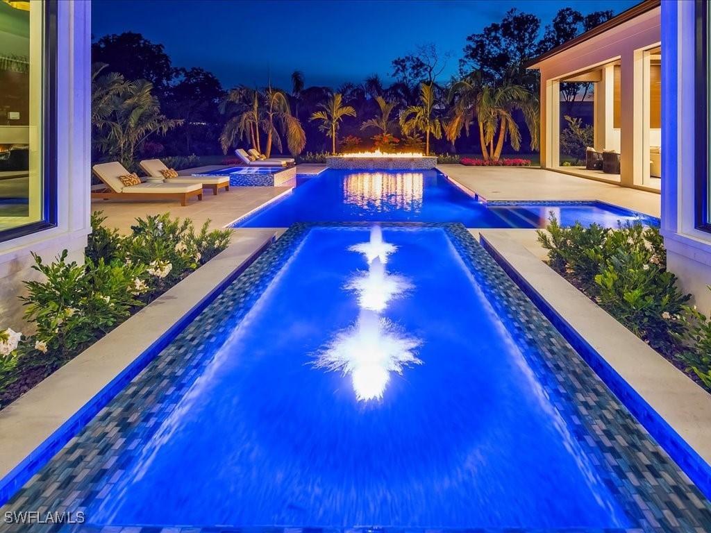 208 Hickory Rd., Naples, FL 34108