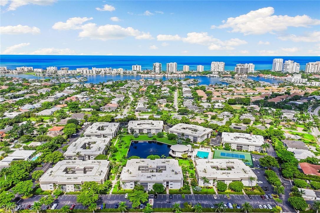 788 Park Shore Dr. #H20, Naples, FL 34103