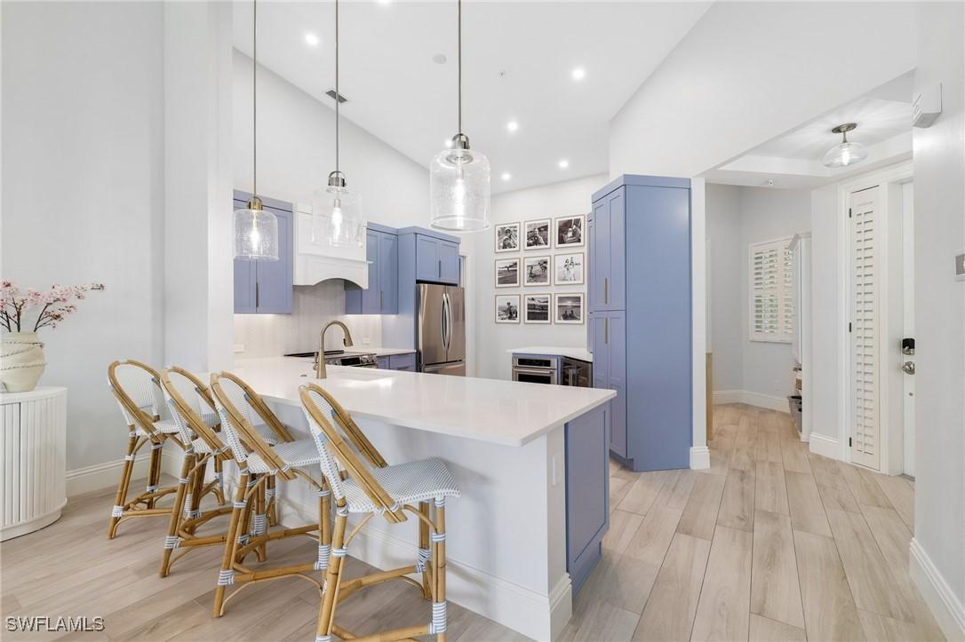 831 Sailaway Ln. #202, Naples, FL 34108