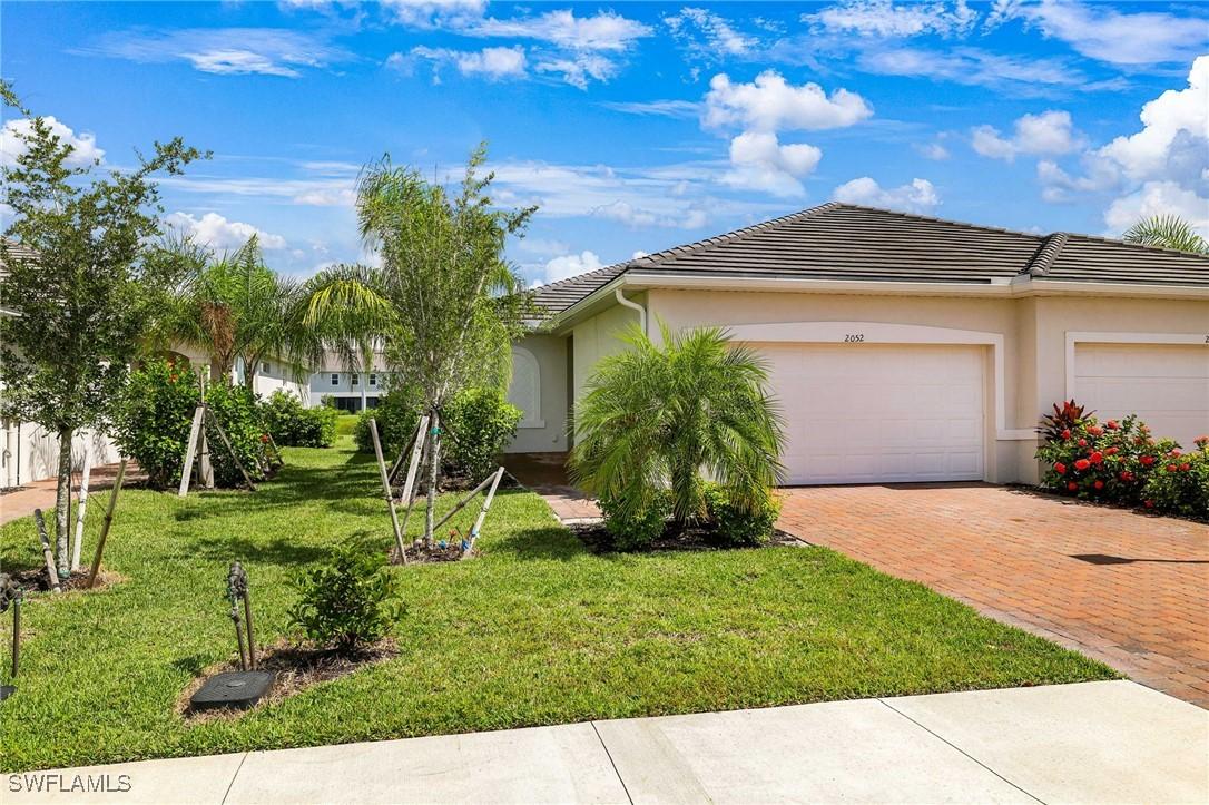 2052 Vermont Ln., Naples, FL 34120