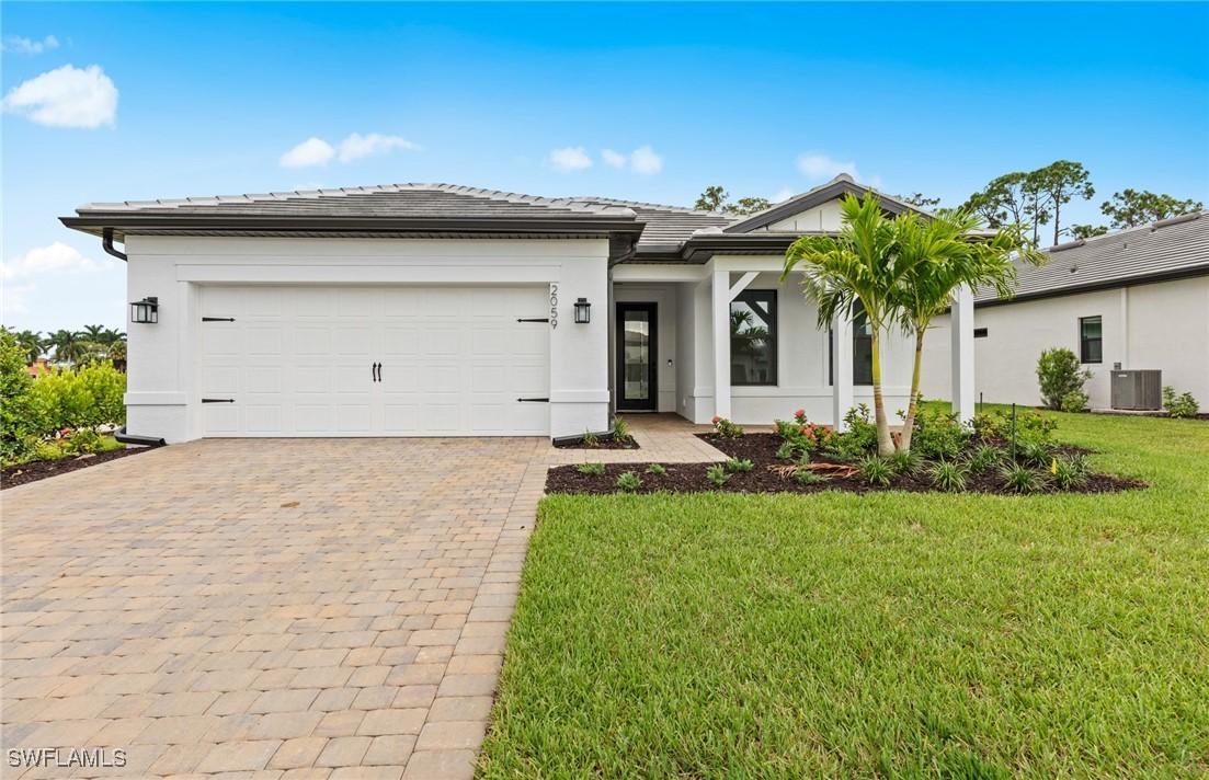 2059 Don Benito Way, Naples, FL 34120